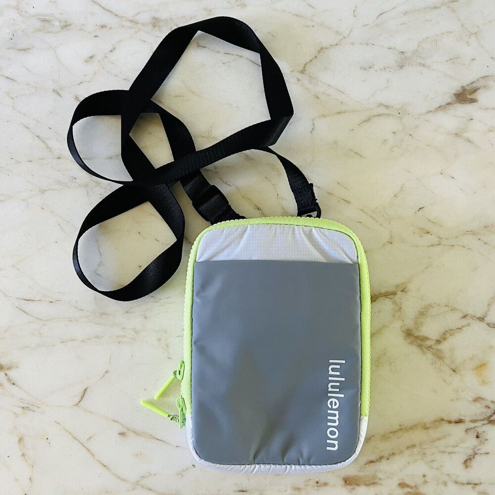 LULULEMON ATHLETICA Gray White Colorblock Easy Access Crossbody Bag